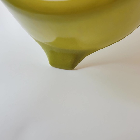 Pyrex Verde #472 1.5 Pints Round Casserole Dish without Lid - Picture 7 of 7